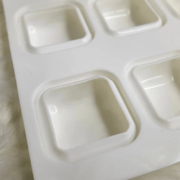 Moules en Silicone pour Gâteaux – Formes Carrées et Sphériques – Image 3